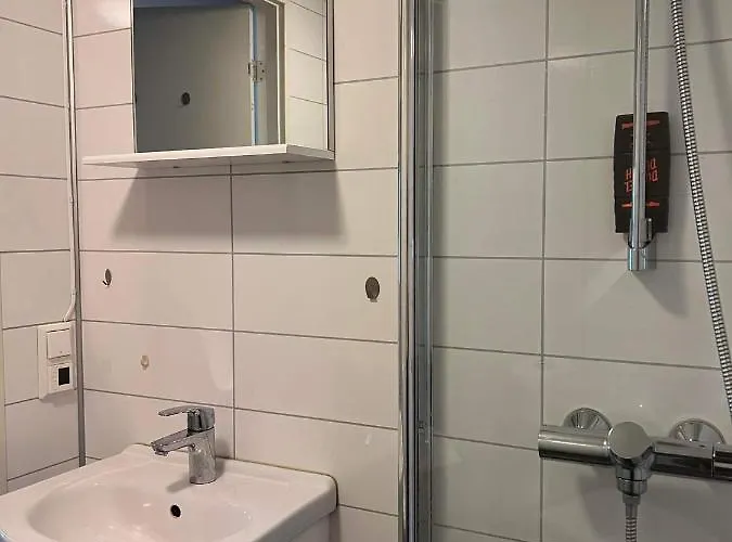 Feelhome Small 1 Bedroom Polar Vegen *