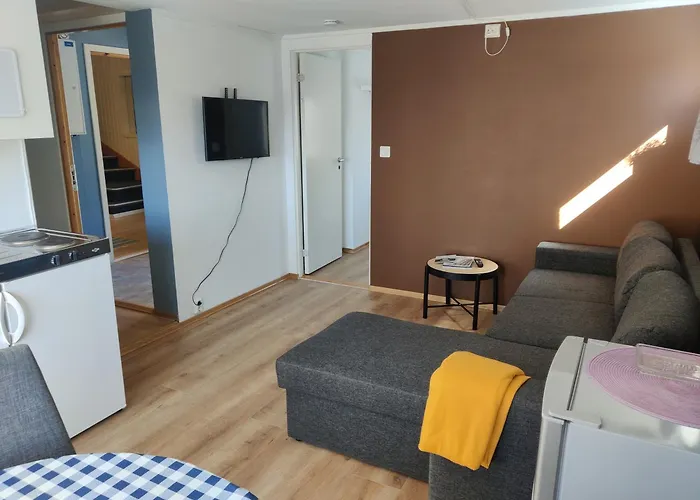 Feelhome Small 1 Bedroom Polar Vegen *